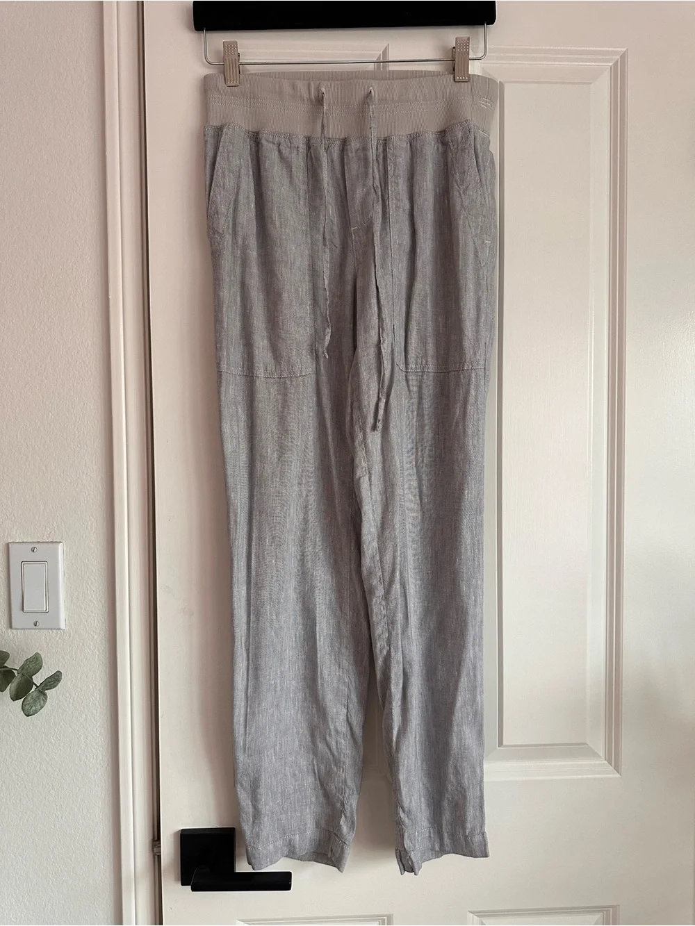 Lou & Grey (for Loft) - Light Grey Linen Blend Drawstring Pant (size XS) - Picture 5 of 6